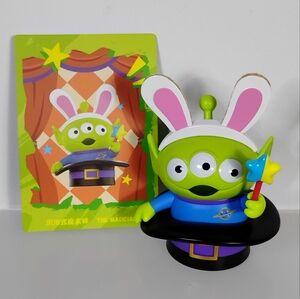 Pop Mart Pixar Alien Immersive Experience The Magician Blind Box Figure